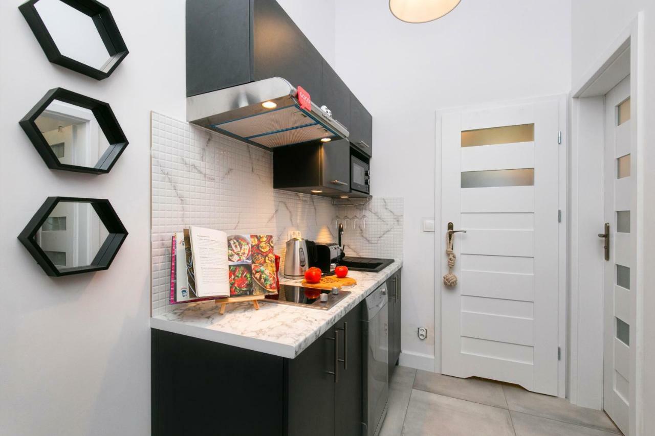 Berg Apartament Red Obok Starego Miasta Gdansk Ngoại thất bức ảnh